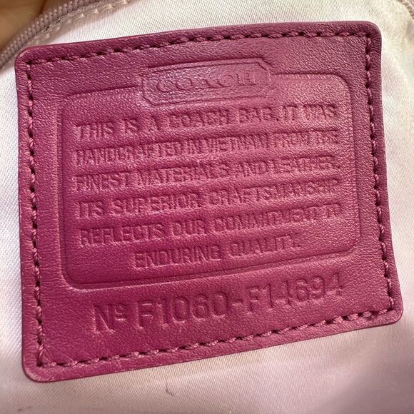 Coach Large Penelope Signature Tote VGUC - Picture 9 of 9